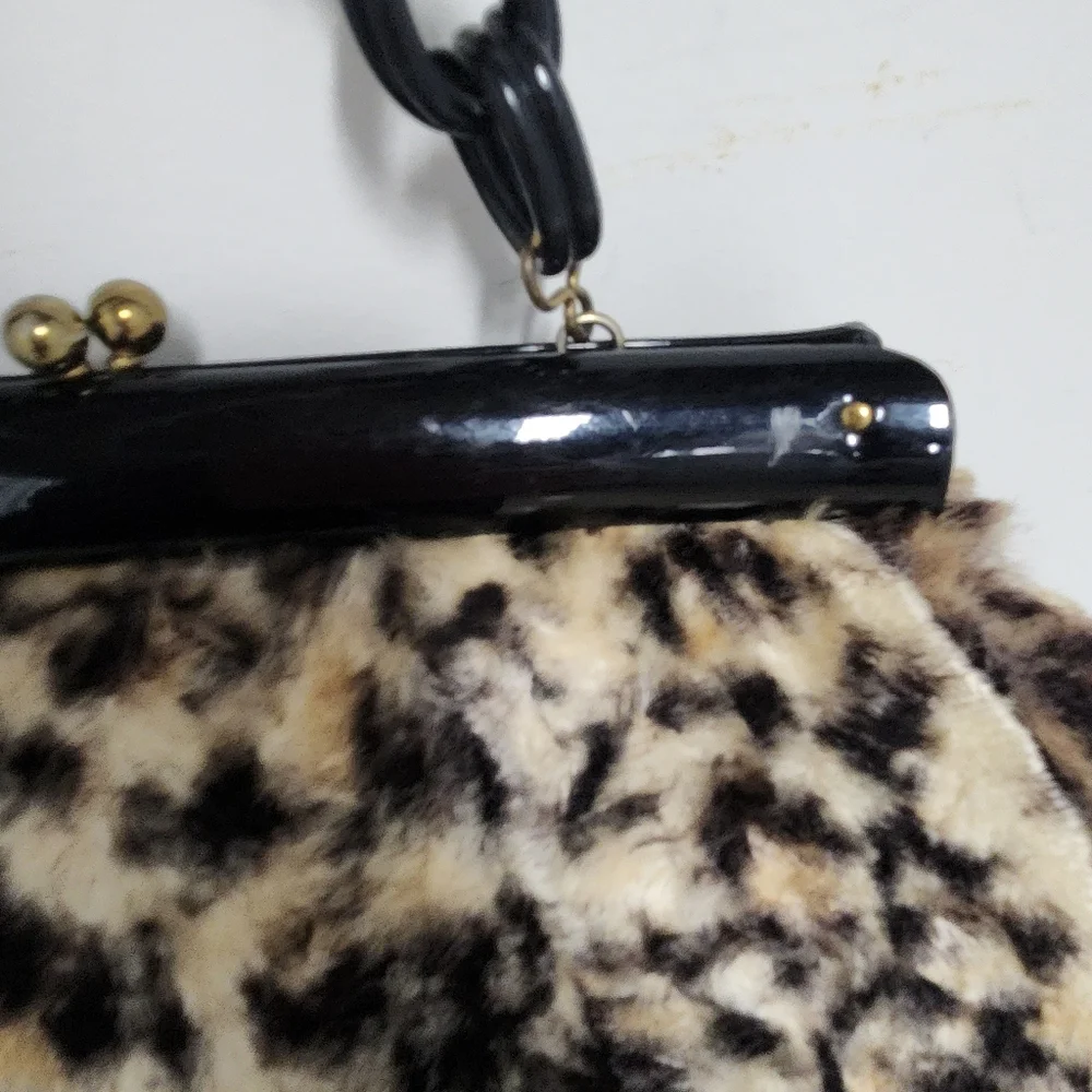 Vintage 1960s Faux Leopard Chain Link Handle Handbag - Picture 4 of 10